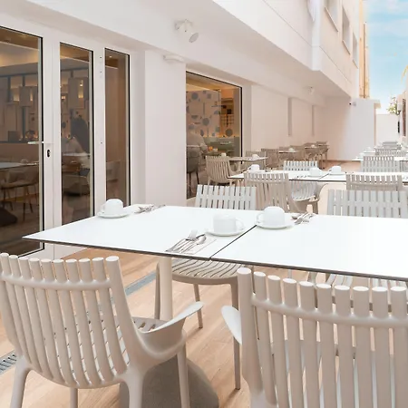 Hotel Senator 4*