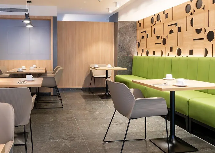 Готель Senator 4*